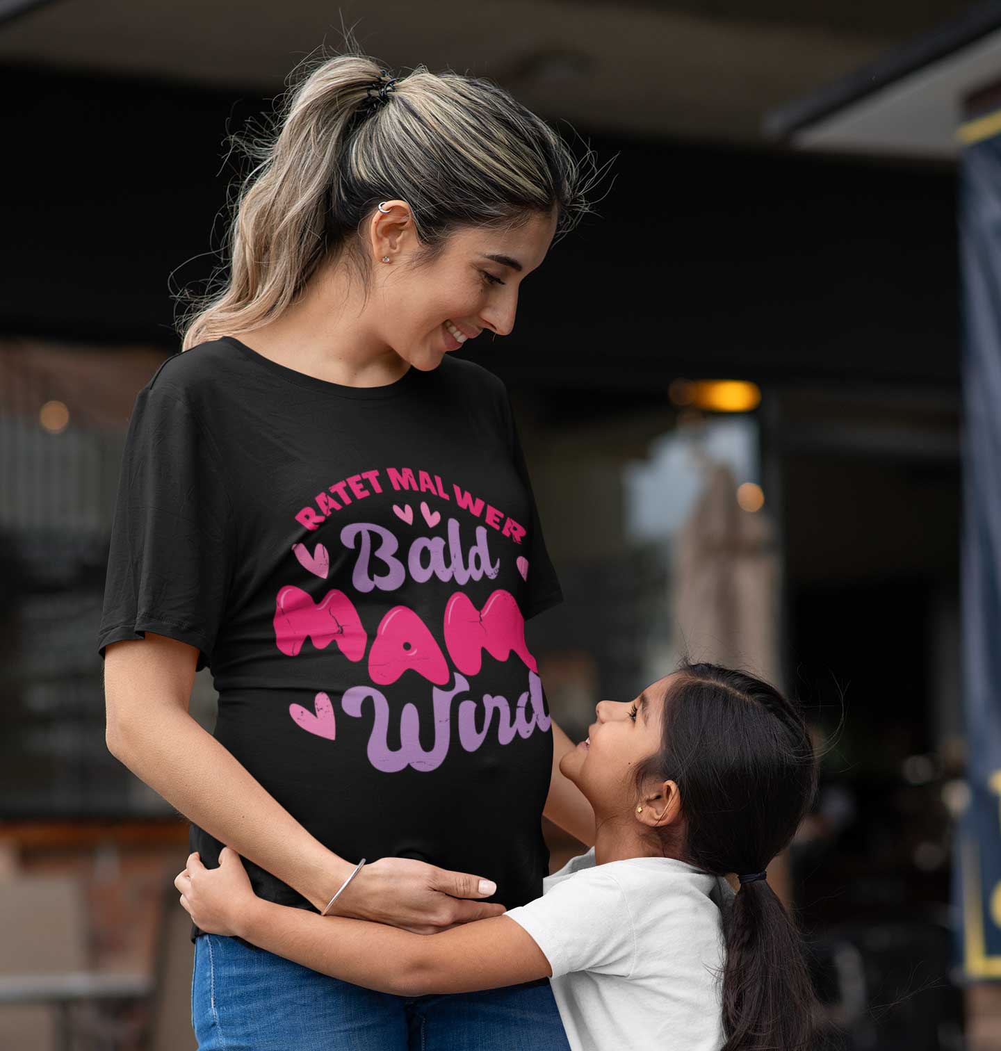 Personalisierte Geschenke für Mama - das Schwangerschafts T-Shirt